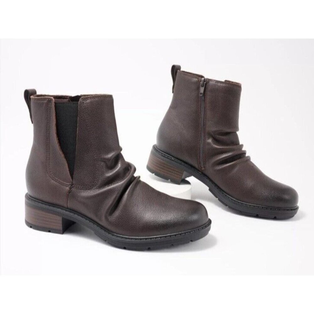 Clarks Collection Dark Brown Hearth Rose Leather Ankle Boot Size: 6.5 NEW